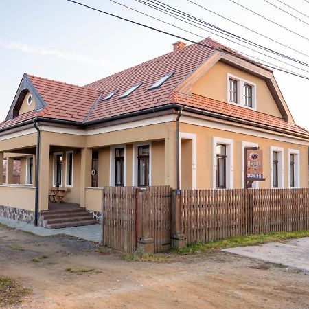Pensiune Agroturistica Horvath-Kert Borzont Exterior photo